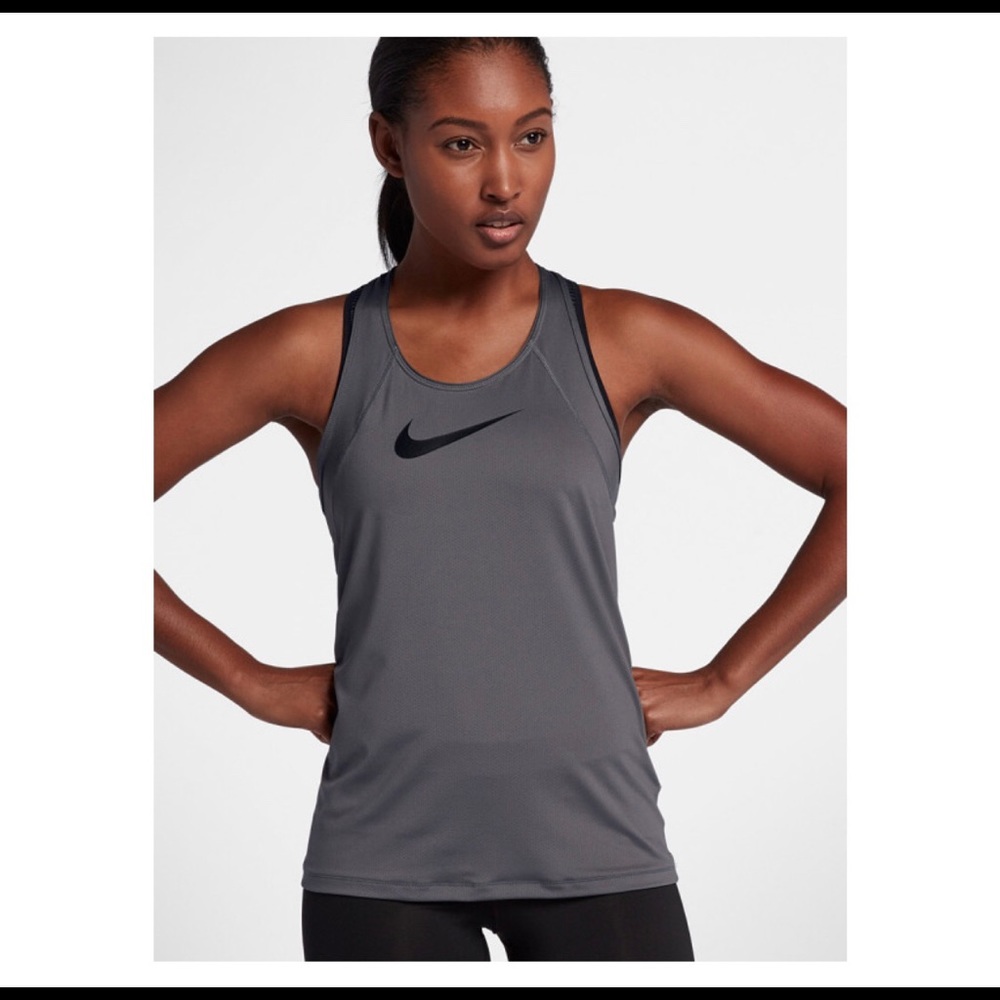 🧘🏻‍♀️ Nike Pro Workout Tank